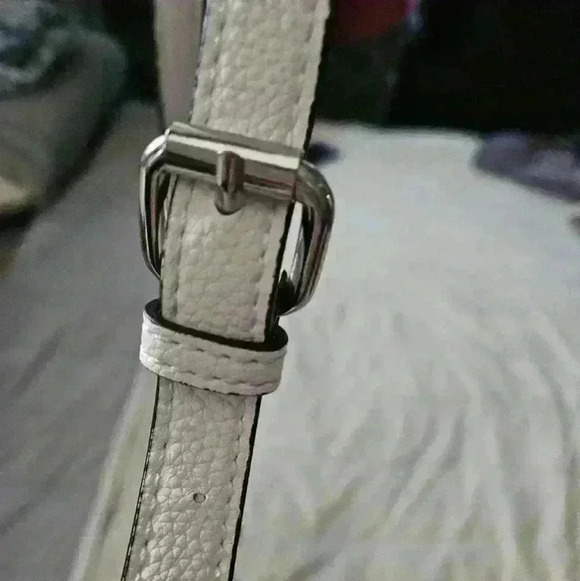 Dana Buchman crossbody purse. Brown, cream, & white. White adjustable strap - Picture 8 of 16